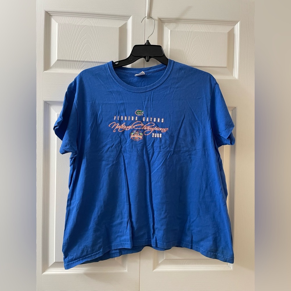 Gildan Gators short sleeve shirt